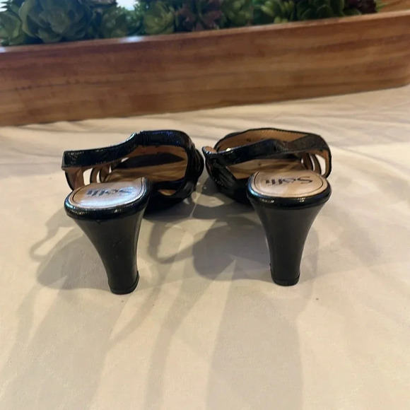 SOFFT brand black patent leather‎ strap heel heels heeled sandals shoes size 8.5 - Picture 4 of 6